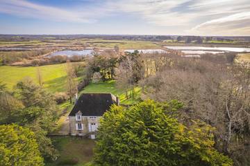 Location de vacances pour 12 personnes, avec jardin et terrasse à Surzur