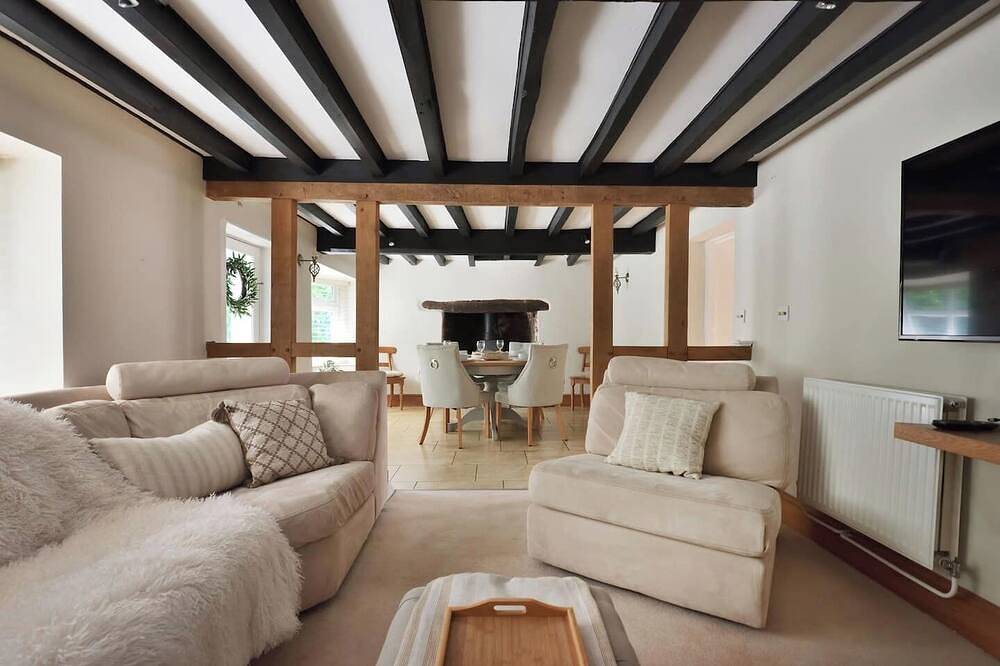 Glamping for 6 People in Herefordshire, West Midlands