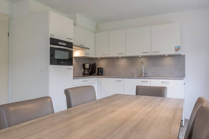Ferienhaus für 6 Personen, mit Balkon/Terrasse und Terrasse sowie Pool in Schouwen-Duiveland - 4
