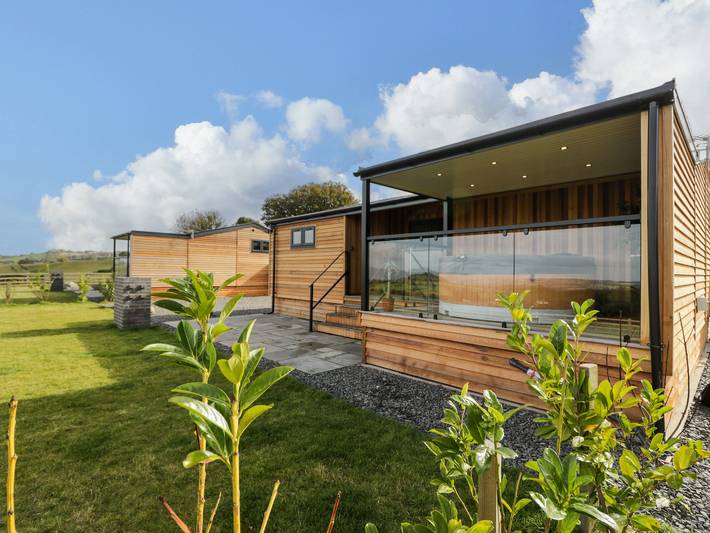 Cottage for 4 people, with Hot tub and Garden in Wales