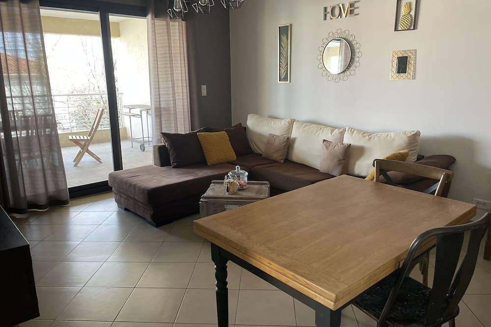 Apartamento entero, Beautiful apartment in the center of Folelli in Folelli, Penta-di-Casinca