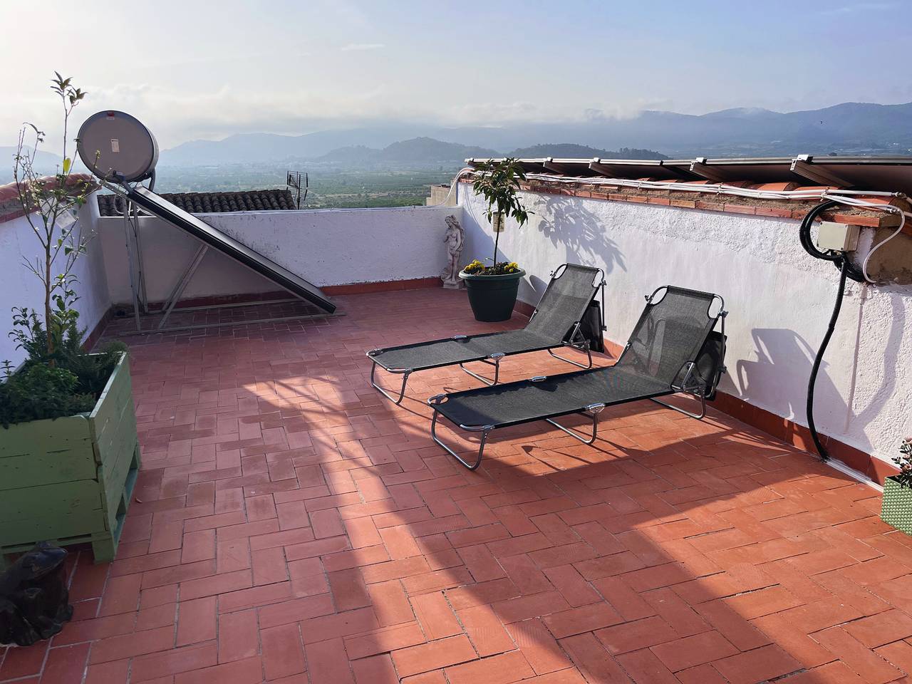 Appartement entier, Appartement neuf dans un authentique village espagnol avec vue sur la mer in Ador, Costa de Valencia