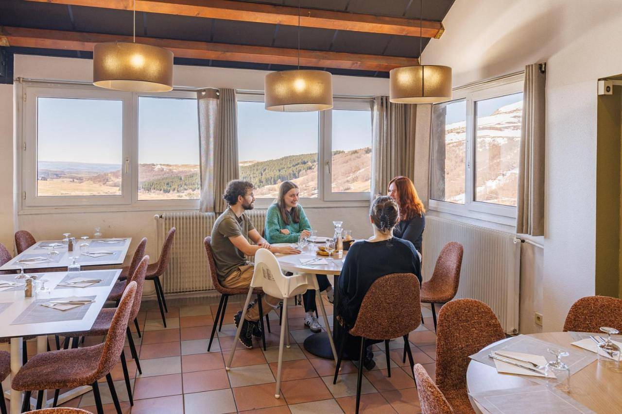 One-Bedroom Apartment in Super Besse, Besse-et-Saint-Anastaise