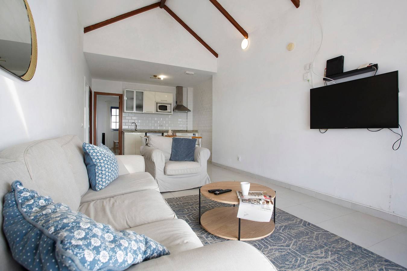Casa Vacacional 'Los Morros' con Vistas al Mar, Terraza Privada y Wi-Fi in Punta de las Mujeres, Haría