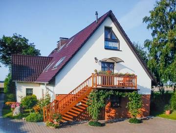 Ferienwohnung für 2 Personen, mit Garten und Ausblick in Groß Mohrdorf