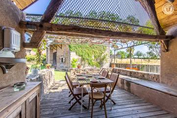 Gîte pour 6 Personnes dans Suin, Région de Charolles, Photo 3