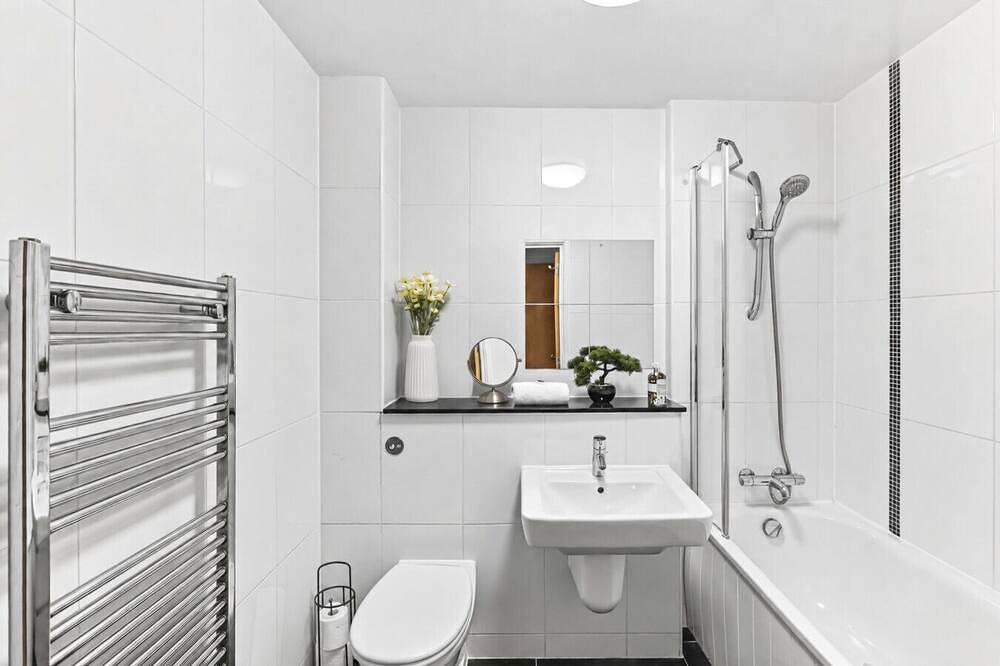 Ganze Wohnung, Chelsea Apartment @ The Hub • City Views • Free Parking • Sky Tv • Fast Wifi • Yoko Property in Milton Keynes, Südostengland