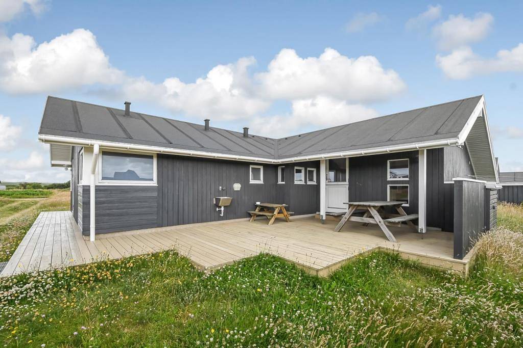 612 in Ferring, Lemvig