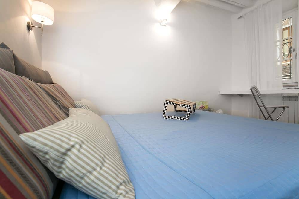 Entire apartment, Classy apartment with Wifi in the historic center of Siena in Siena, Siena Province