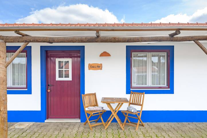 Apartamento inteiro, Casa de férias 'Gui' com vista para a montanha, Wi-Fi e ar condicionado in São Luís, Costa Alentejana