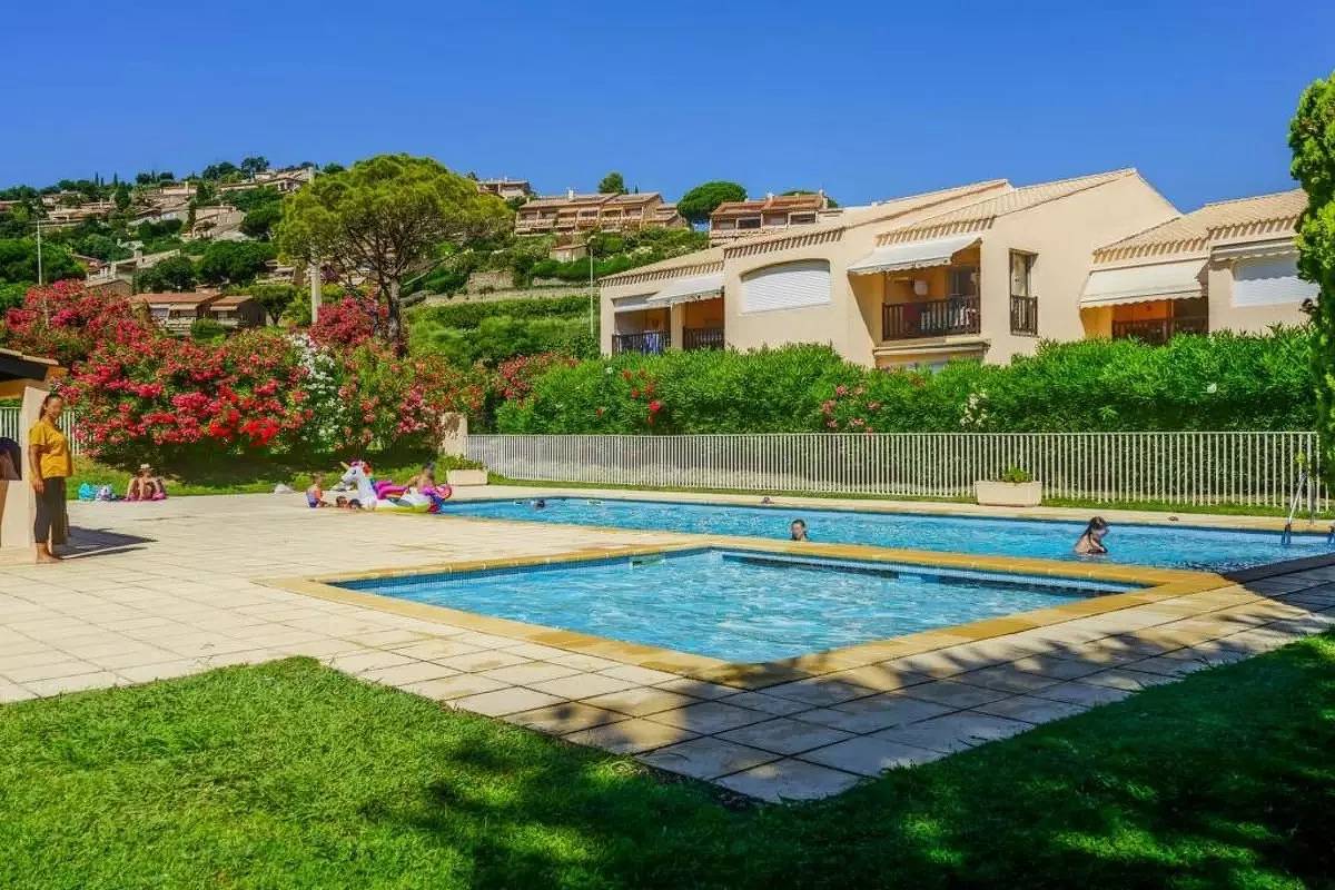 Appartement entier, Appartements pour 5 Personnes in Le Lavandou, Parc national de Port-Cros