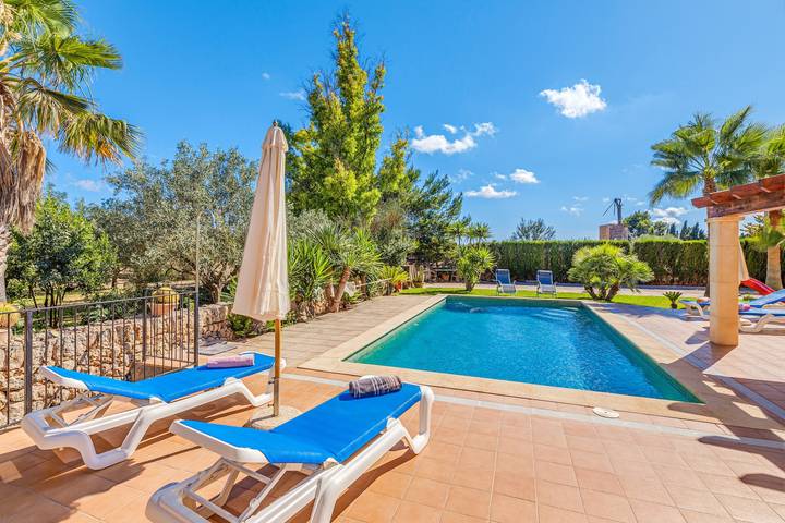 Maison de vacances "Cas Padrins de Campos" avec vue montagne, piscine et terrasse in Campos, Majorque du Sud