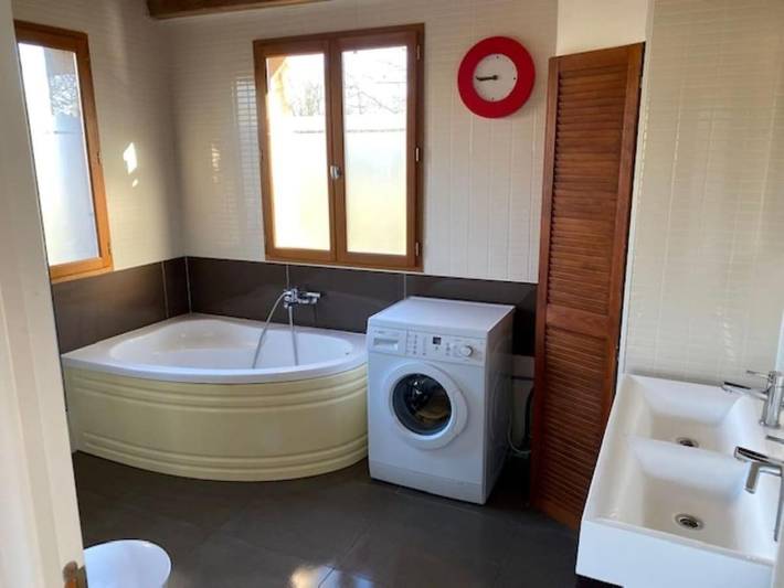 Location de vacances pour 6 personnes, avec jardin ainsi que vue et terrasse, animaux acceptés à Calvignac - 4