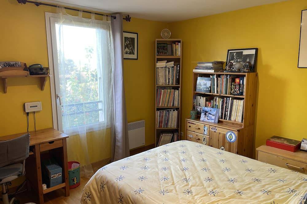 Aix En Provence Est.170m2. 4 Chambres.Vaste Salon-Piscine-Cuisine D'Été - Clim in Rousset, Région d'Aix-en-Provence