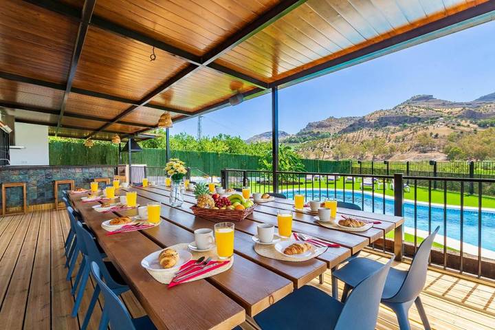 Casa rural para 14 personas, con piscina además de jardín y balcón en Pizarra - 3