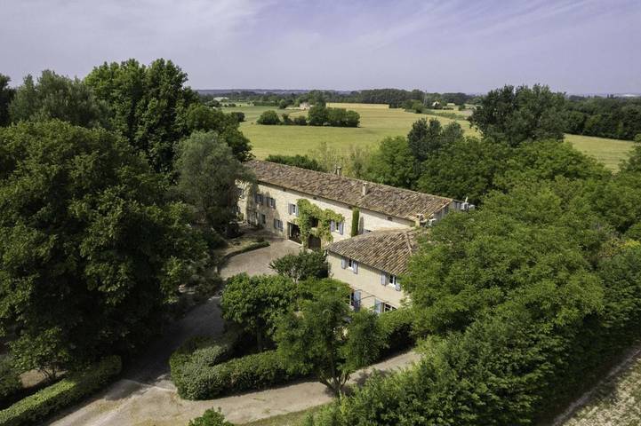 Chambre d’hôte pour 2 personnes, avec Terrasse et Jardin ainsi que Piscine et Sauna à Pernes-les-Fontaines