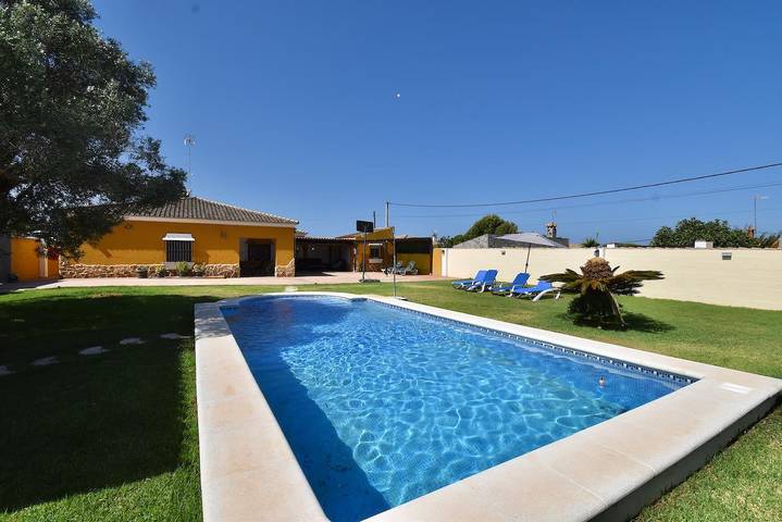 Chalet para 6 personas, con Jardín y Piscina en Andalucía