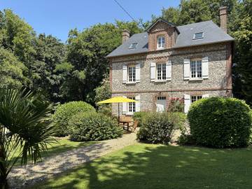 Gîte pour 6 personnes, avec jardin, adapté aux familles à Saint-Léonard