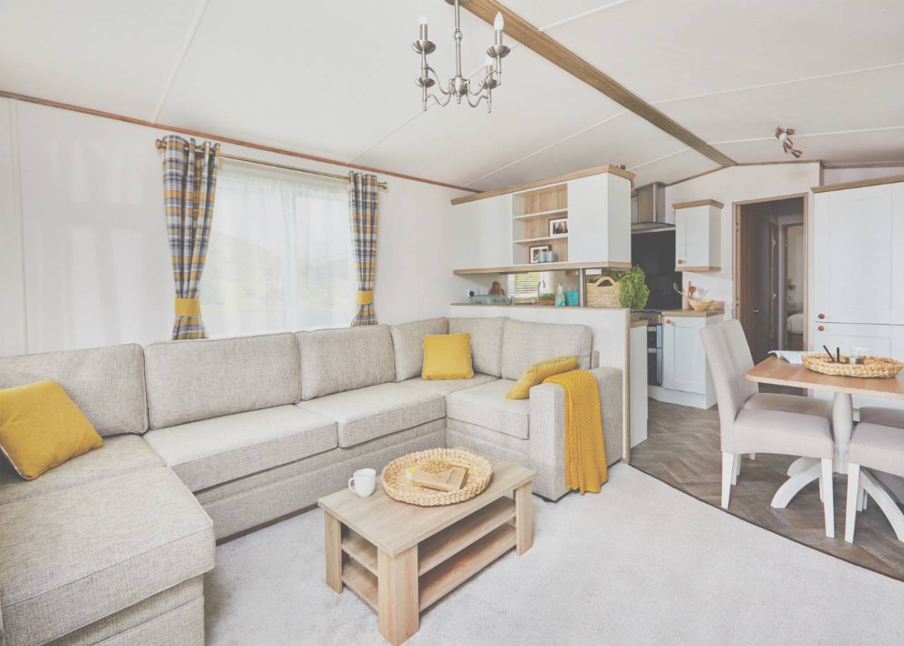 Entire apartment, Beech 2 Hot Tub in Dalwood, Devon