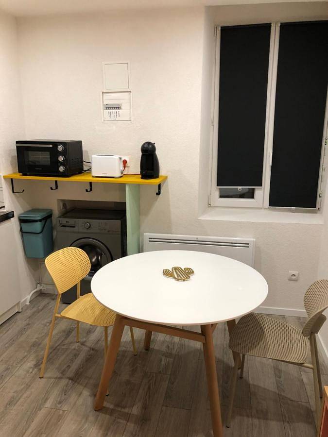 Appartement entier, Chez Julien: appartement confort plein centre in Lunéville, Région de Lunéville