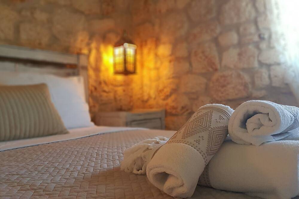 Luxurious Stone House in Elani (Αμα : 00000239911) in Elani, Cassandra