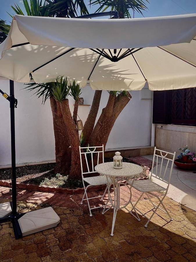 Villa pour 6 personnes, avec jardin, adapté aux familles à Bari - 4