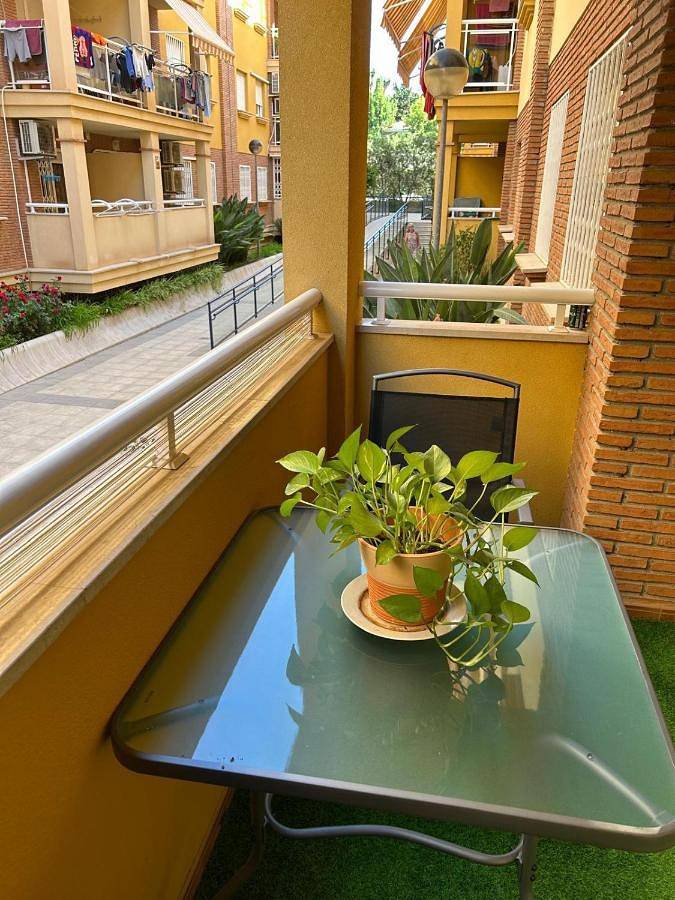 Apartamento de vacaciones para 4 personas, con balcón y piscina - 1
