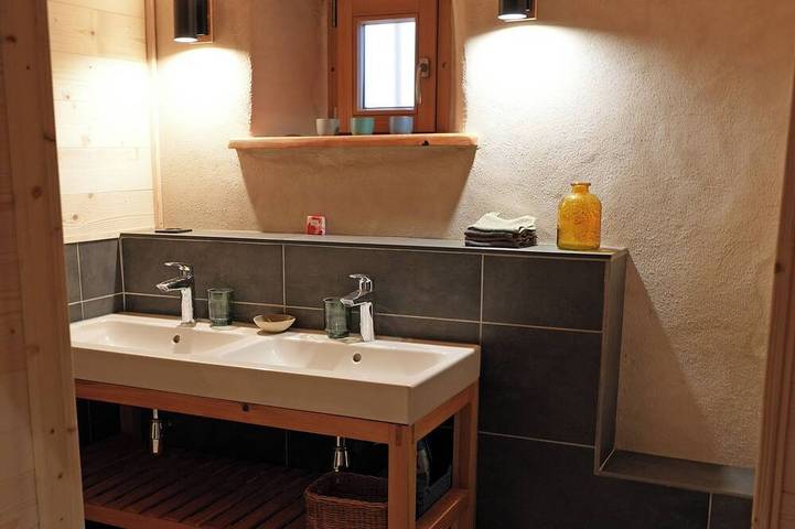 Ganze Wohnung, Newly renovated apartment with sauna in St Véran. in Saint-Véran, Queyras