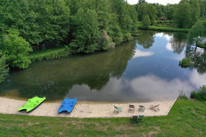 Chambre d’hôte pour 2 personnes, avec piscine et terrasse ainsi que jacuzzi et jardin dans le Cher - 2