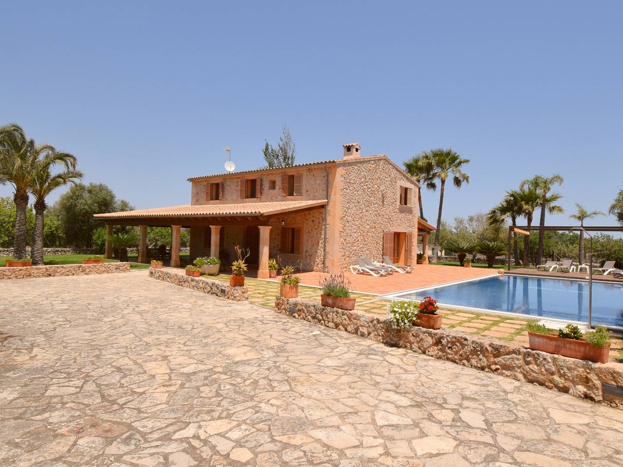 Grande villa à Muro avec piscine privée et grand jardin in Muro, Majorque du Nord