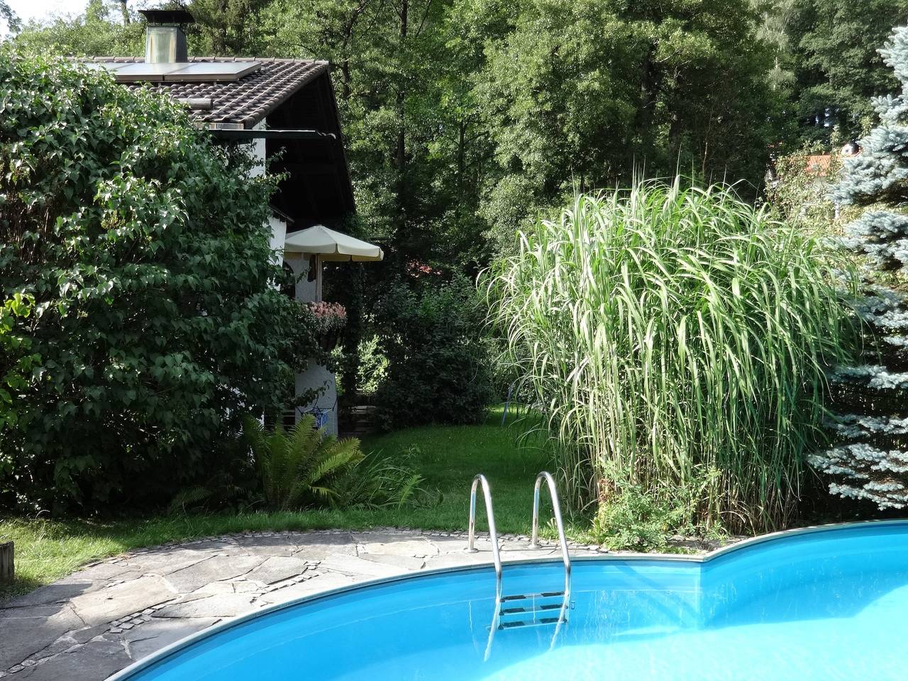 Gästehaus Ehrlich - Doppelzimmer 2 mit Du/Wc, ruhige Lage mit Pool in Prien am Chiemsee, Chiemsee