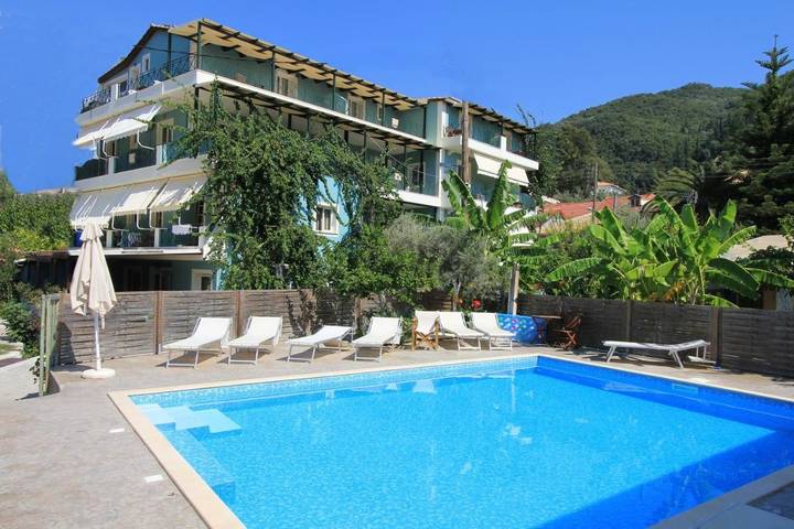 Hôtel pour 2 personnes, avec terrasse et piscine