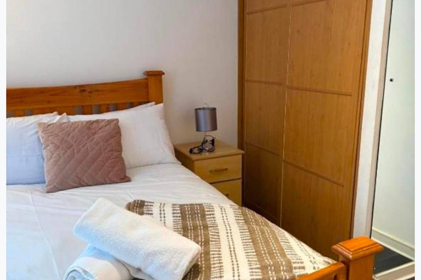 Entire holiday apartment, Cosy City Retreat in Wolverhampton in Wolverhampton, Birmingham Area