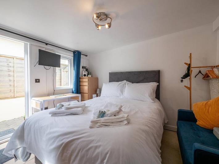 Glamping for 2 people, with Terrace in South Devon