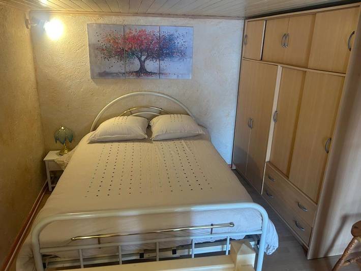 Location de vacances pour 2 personnes, avec vue à Saint-Étienne-de-Fougères - 2