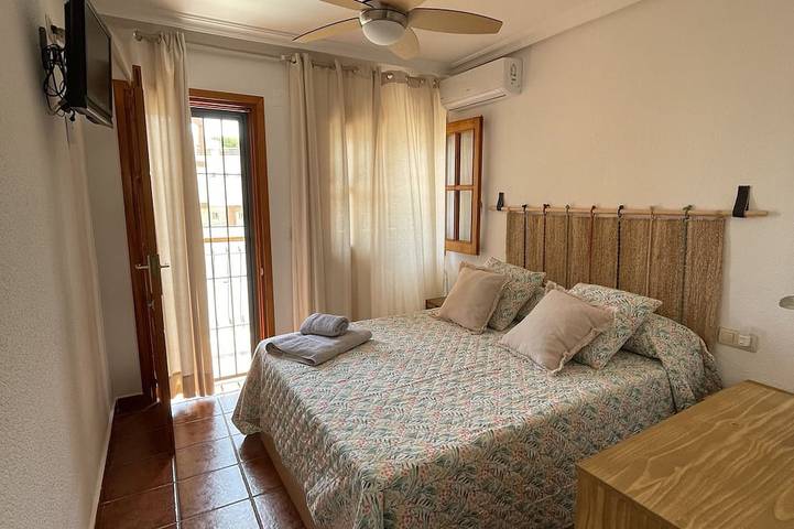 Semi-detached house 150 meters from the beach with private pool in Los Narejos, Los Alcázares