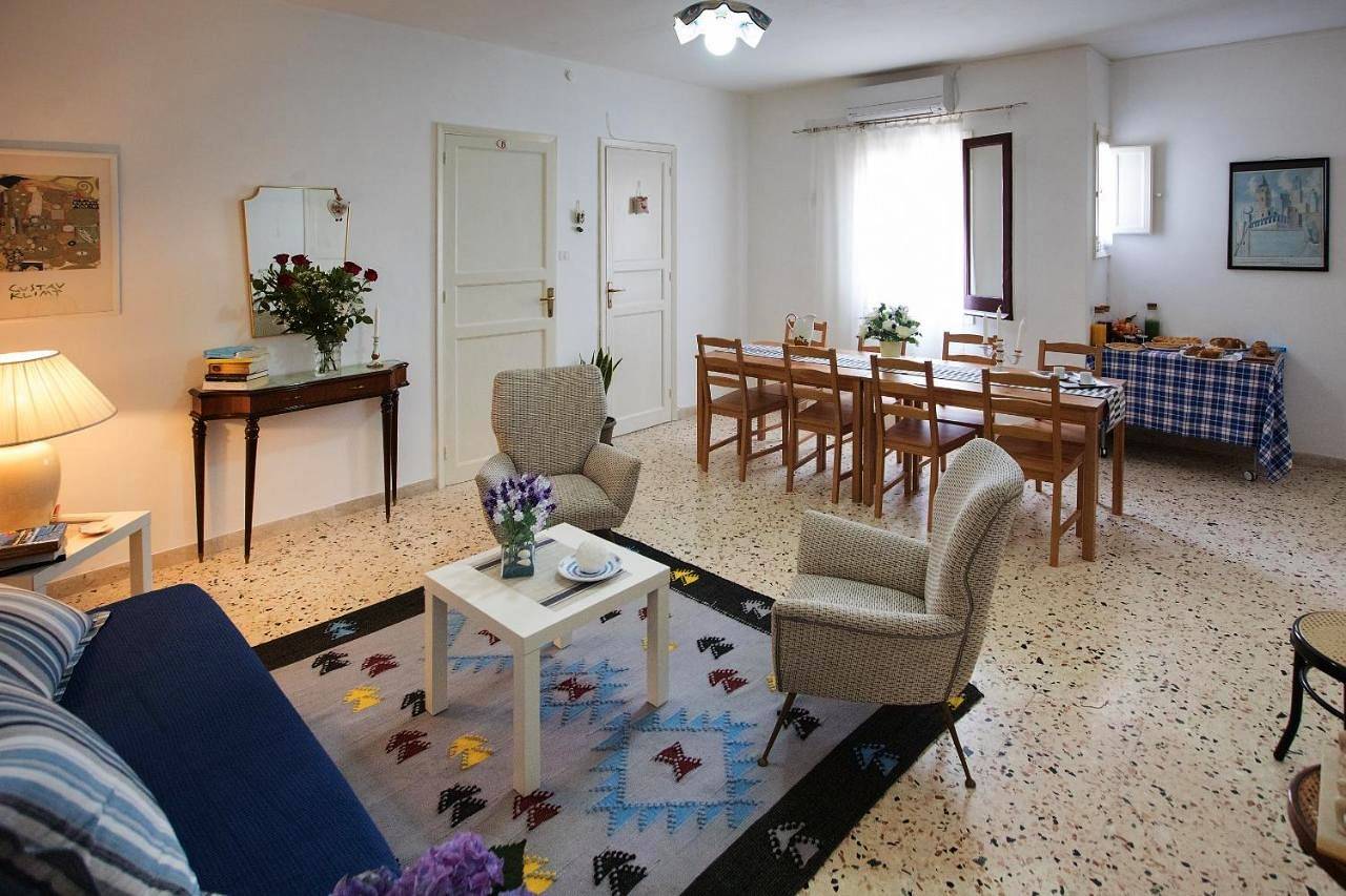 Small Double Room in Erice, Province de Trapani