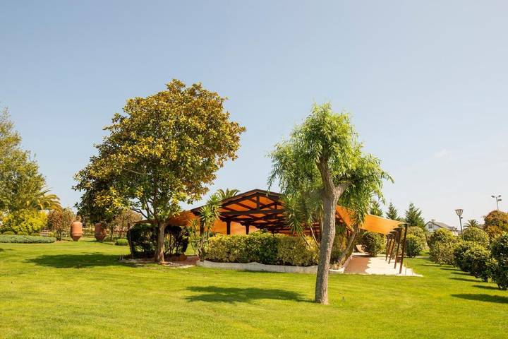 Location de vacances pour 2 personnes, avec jardin ainsi que vue et piscine, animaux acceptés à Oleiros (Espanha) - 3