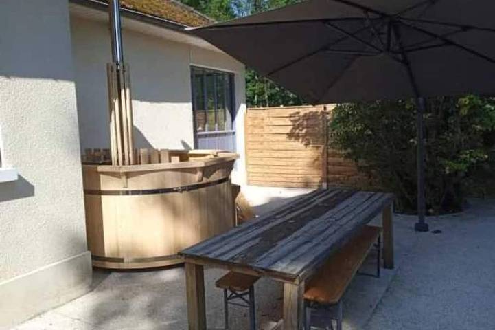 Camping pour 10 personnes dans l' Aube
