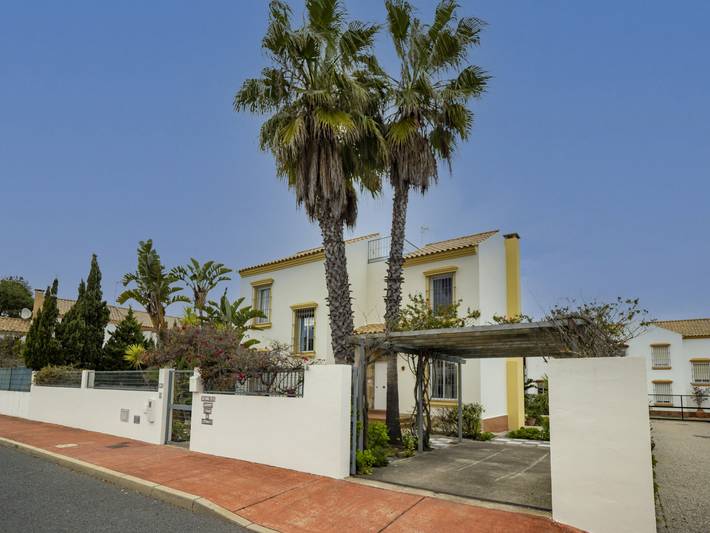 Casa de férias para 9 pessoas, com Varanda e Terraço e ainda Jardim em Ayamonte