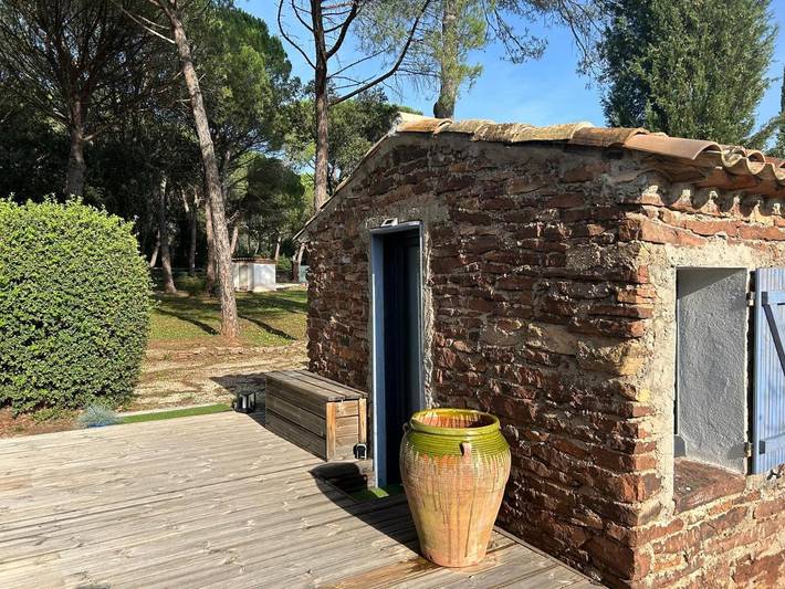 Location de vacances pour 2 personnes, avec piscine ainsi que jardin et vue, animaux acceptés à Le Cannet-des-Maures - 2