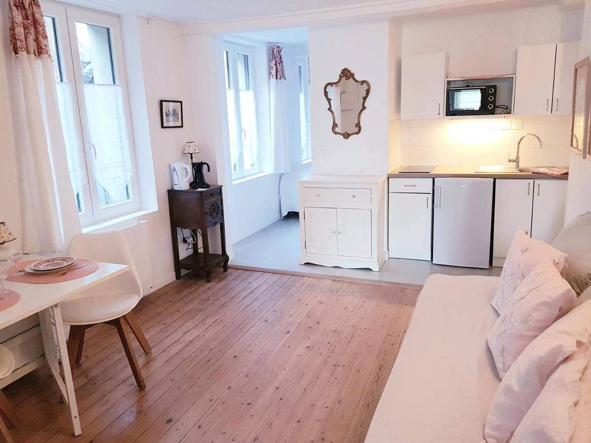Appartement entier, Villa-Audemer - Romance & Charme 20 min Honfleur in Pont-Audemer, Région de Bernay