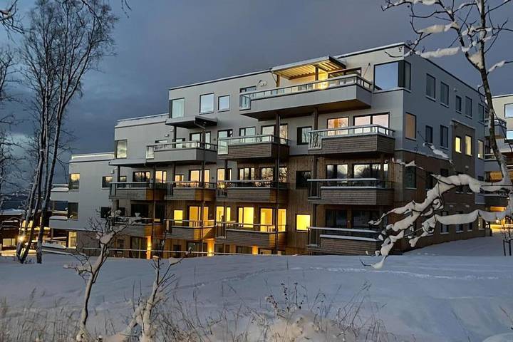 Ferienwohnung für 4 Personen, mit Ausblick und Garten in Tromsø