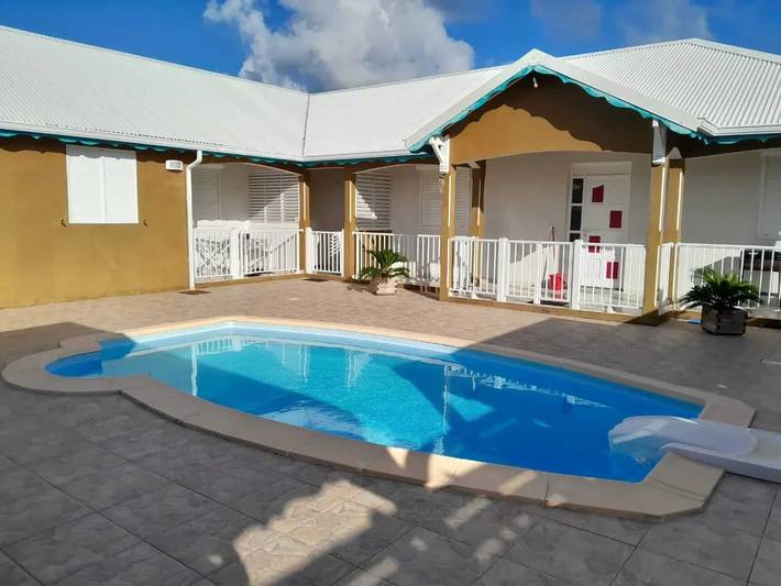 Ferienwohnung für 4 Personen, mit Pool und Garten - 1