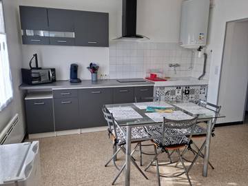 Gîte pour 3 personnes, avec terrasse dans Val-au-Perche