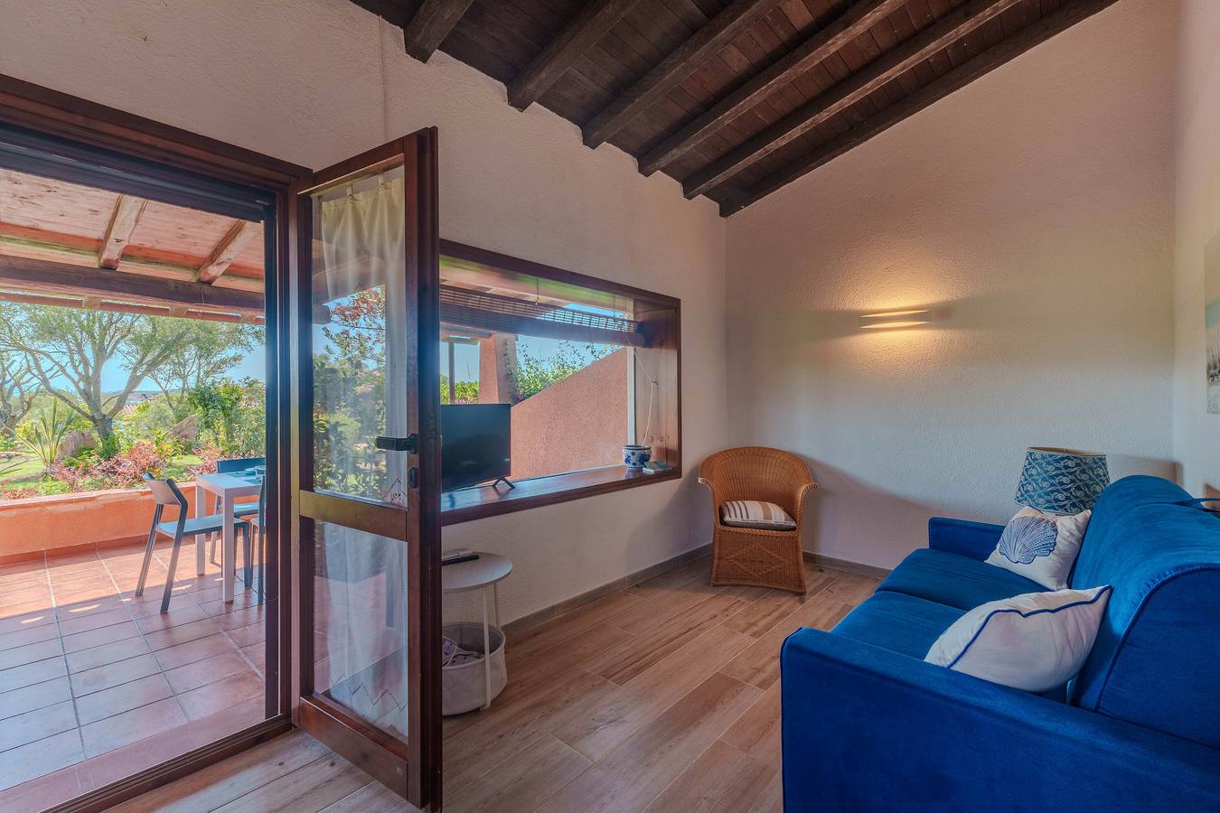 Ganze Wohnung, Ferienwohnung 'I Sugheri' mit privater Terrasse, privatem Garten und Klimaanlage in Porto Istana, Gallura