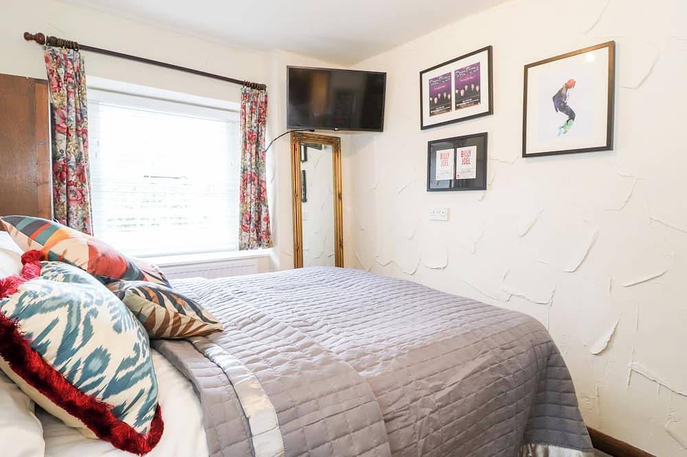 Ann Tysons House, pet friendly, with open fire in Hawkshead in Hawkshead, Lake District