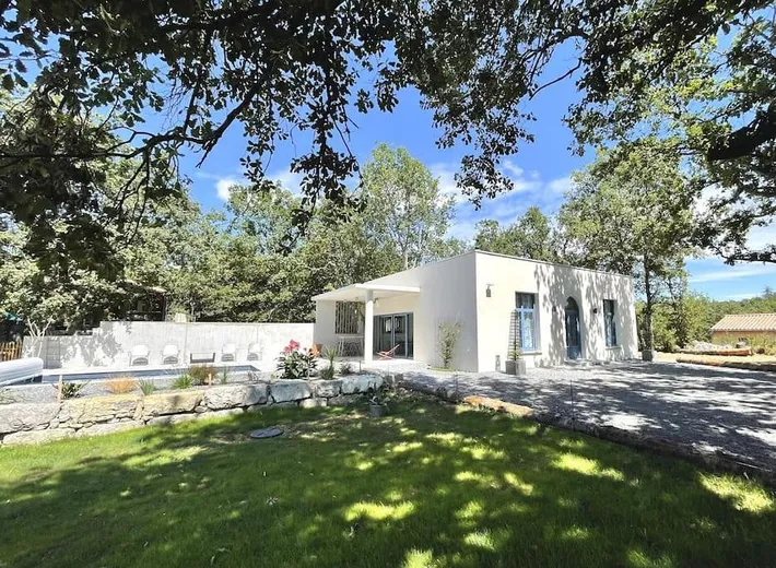 Casa de vacaciones para 6 personas, con jardín además de vistas y piscina - 1