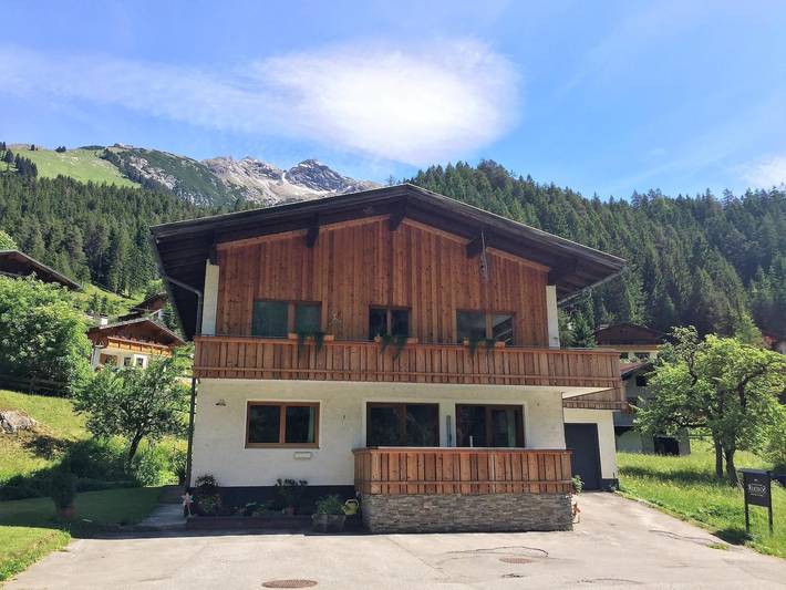 Ferienwohnung für 4 Personen, mit Terrasse im Lechtal