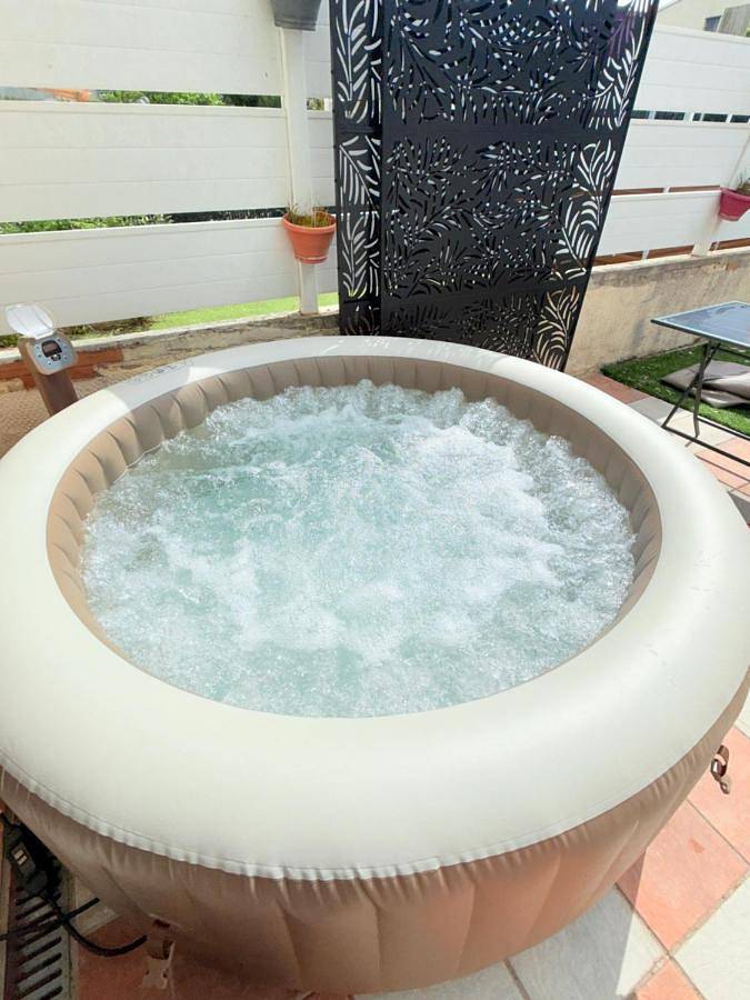 Appartement de vacances pour 4 personnes, avec jardin et jacuzzi